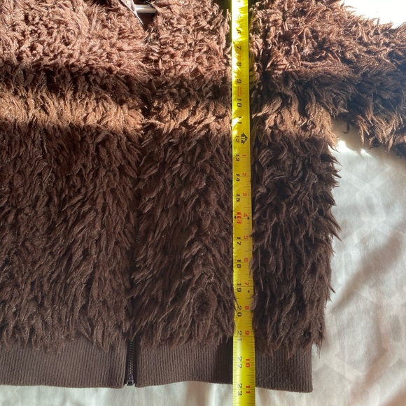Forever21 furry jacket - Picture 6 of 6